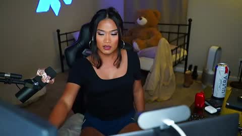 Palmela Handerson online show from December 27, 2024, 6:46 am