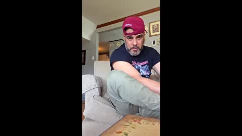 ynfantejovanny online show from May 26, 2026, 3:19 pm