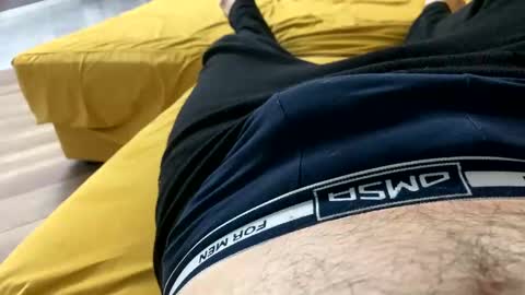 Giannis online show from November 7, 2025, 9:37 pm