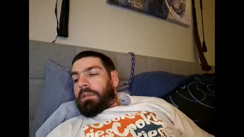 yogafreak6969 online show from September 26, 2025, 3:10 am