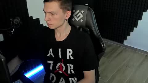Snapshot of yoi_aji chatting on July 6, 2026, 3:03 pm You can ask my name in pm online show from July 6, 2026, 3:03 pm