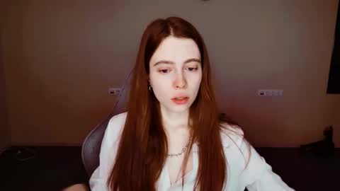 yoka_paradoxxx online show from February 15, 2026, 9:52 am