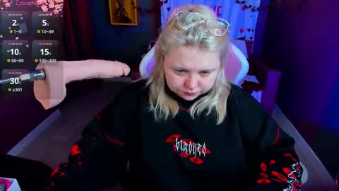 Snapshot of yoki_shizuko chatting on February 12, 2026, 7:03 am Yoki online show from February 12, 2026, 7:03 am