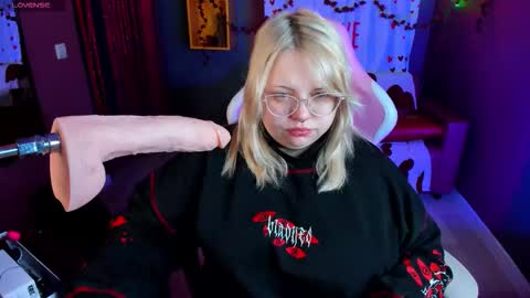 Snapshot of yoki_shizuko chatting on February 16, 2026, 6:31 am Yoki online show from February 16, 2026, 6:31 am