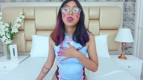 Snapshot of yommi_winx chatting on December 23, 2024, 8:03 pm Yommi Winx online show from December 23, 2024, 8:03 pm