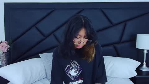 Snapshot of yommi_winx chatting on December 31, 2024, 7:10 am Yommi Winx online show from December 31, 2024, 7:10 am