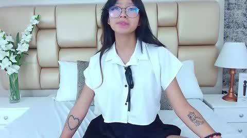 Snapshot of yommi_winx chatting on March 8, 2025, 9:28 am Yommi Winx online show from March 8, 2025, 9:28 am