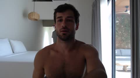 Yoooups online show from October 6, 2025, 7:55 pm