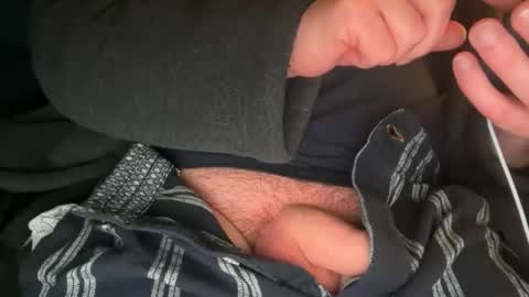 yorkiemanuk online show from February 5, 2026, 8:02 pm