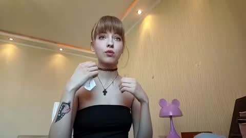 Snapshot of yoshiezerbel chatting on June 10, 2026, 3:33 pm yoshiezerbel online show from June 10, 2026, 3:33 pm