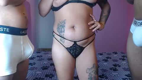yoshixxx33 online show from April 1, 2026, 6:38 pm