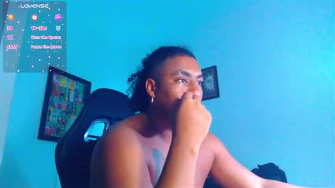 Snapshot of yosoy_enzo2020 chatting on April 19, 2026, 4:01 am Enzo online show from April 19, 2026, 4:01 am