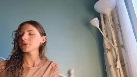 Snapshot of you_desire chatting on September 21, 2025, 11:01 am Liliya online show from September 21, 2025, 11:01 am