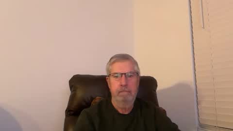 Snapshot of yougogirl_3 chatting on March 16, 2026, 11:36 am Colorado Guy Straight online show from March 16, 2026, 11:36 am