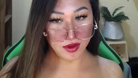 Snapshot of yougotmeanna chatting on February 15, 2026, 11:30 am Your Dream Pinay Anna online show from February 15, 2026, 11:30 am