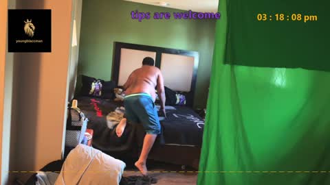 Snapshot of younblaccman6969 chatting on December 2, 2024, 9:17 pm younblaccman6969 online show from December 2, 2024, 9:17 pm