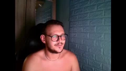 A... online show from September 17, 2025, 11:12 am