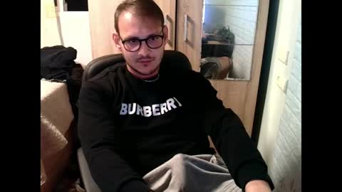 A... online show from May 5, 2026, 8:39 pm