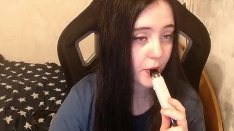 Snapshot of your_8a8y chatting on December 10, 2024, 12:38 pm your_8a8y online show from December 10, 2024, 12:38 pm