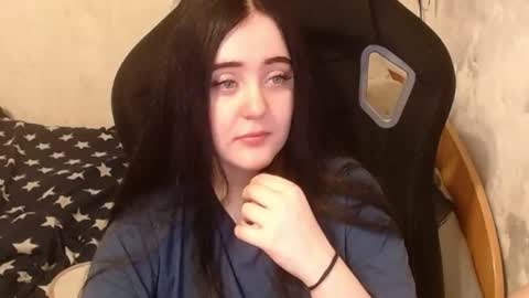 Snapshot of your_8a8y chatting on December 10, 2024, 4:06 pm your_8a8y online show from December 10, 2024, 4:06 pm