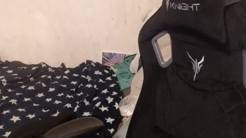 Snapshot of your_8a8y chatting on December 11, 2024, 3:15 pm your_8a8y online show from December 11, 2024, 3:15 pm