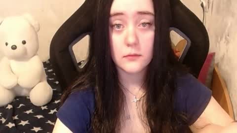 Snapshot of your_8a8y chatting on January 22, 2025, 11:01 am your_8a8y online show from January 22, 2025, 11:01 am