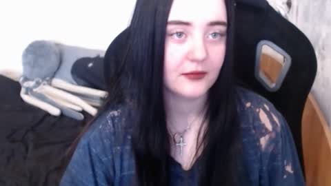 Snapshot of your_8a8y chatting on March 6, 2025, 6:19 am your_8a8y online show from March 6, 2025, 6:19 am