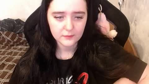 Snapshot of your_8a8y chatting on September 16, 2025, 12:17 pm your_8a8y online show from September 16, 2025, 12:17 pm