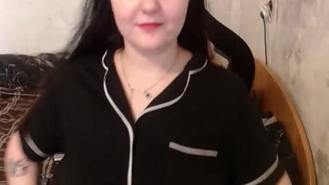 Snapshot of your_8a8y chatting on September 17, 2025, 6:26 am your_8a8y online show from September 17, 2025, 6:26 am