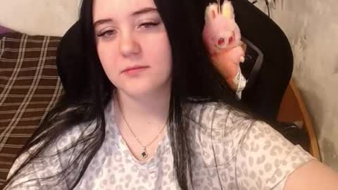 Snapshot of your_8a8y chatting on September 22, 2025, 6:59 am your_8a8y online show from September 22, 2025, 6:59 am