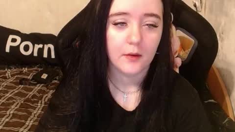 Snapshot of your_8a8y chatting on October 28, 2025, 11:36 am your_8a8y online show from October 28, 2025, 11:36 am