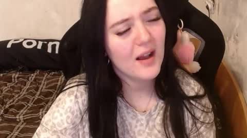 Snapshot of your_8a8y chatting on October 30, 2025, 8:16 am your_8a8y online show from October 30, 2025, 8:16 am