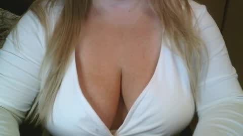 Maria Love online show from February 3, 2026, 6:22 am