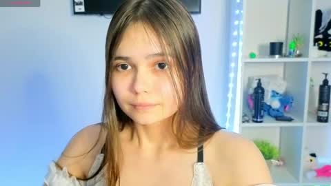 Snapshot of your_casual_vibes chatting on June 6, 2026, 6:56 pm Julia Next stream online show from June 6, 2026, 6:56 pm