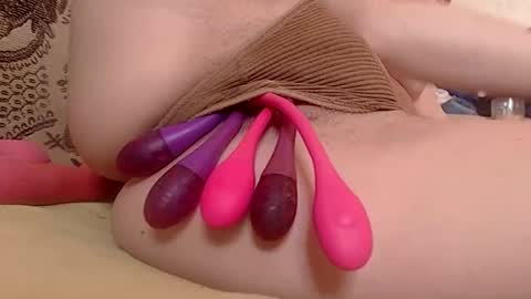 Snapshot of your_emilygush chatting on February 28, 2026, 11:22 am Emily online show from February 28, 2026, 11:22 am