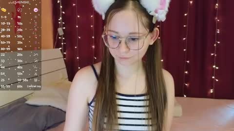 your foxy dream online show from May 10, 2026, 7:13 am