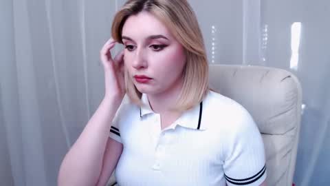 Freya online show from March 9, 2025, 12:09 pm