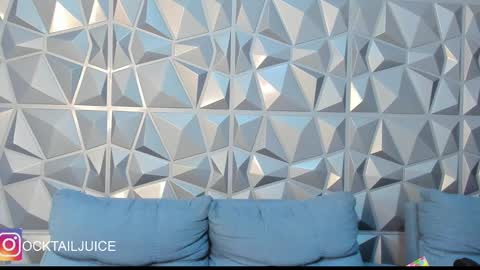 Snapshot of your_juice_ocktail chatting on September 23, 2025, 7:06 pm your_juice_ocktail online show from September 23, 2025, 7:06 pm