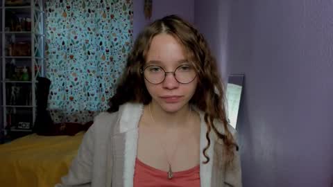 Leslie online show from October 3, 2025, 4:31 am