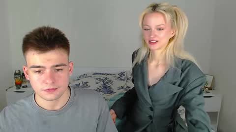 your_molly_mark online show from March 1, 2025, 6:00 pm