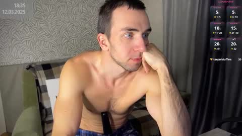 Snapshot of your_new_boyfriend17 chatting on March 12, 2025, 4:35 pm Your new boyfriend17 online show from March 12, 2025, 4:35 pm