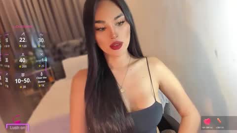 Miss Larah online show from April 7, 2026, 3:07 am
