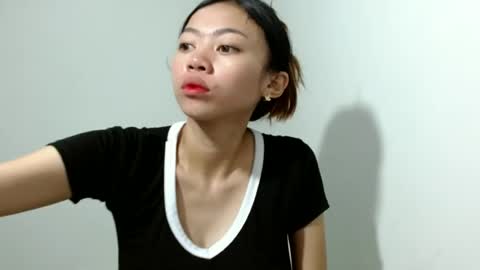 Snapshot of your_petitegirl09 chatting on July 12, 2026, 4:36 am Honey online show from July 12, 2026, 4:36 am