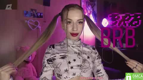 Snapshot of your_psychologist chatting on January 18, 2026, 12:03 am Alice online show from January 18, 2026, 12:03 am