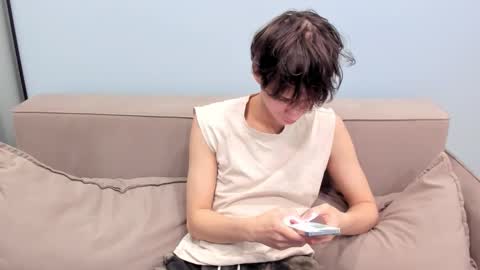 your_shy_guy online show from November 26, 2025, 6:20 pm