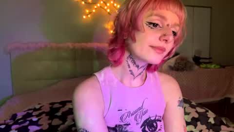 Snapshot of your_sweetpussy chatting on June 22, 2026, 7:33 pm Anya online show from June 22, 2026, 7:33 pm