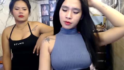 your_twinkletoes18 online show from May 13, 2026, 2:09 am