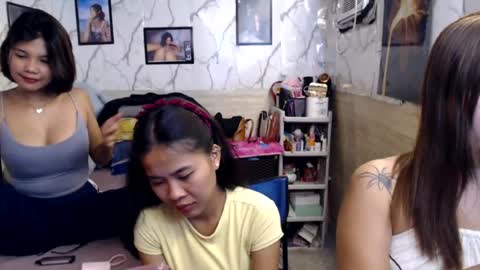 your_twinkletoes18 online show from July 10, 2026, 7:49 pm