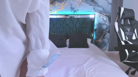 Salome online show from February 19, 2026, 7:10 pm