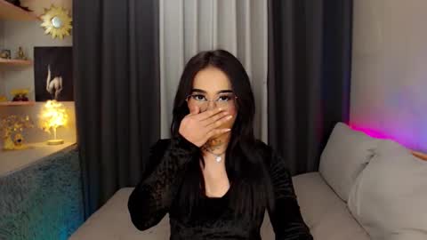 Snapshot of yourasiancockisontop chatting on January 21, 2025, 11:13 pm kim online show from January 21, 2025, 11:13 pm